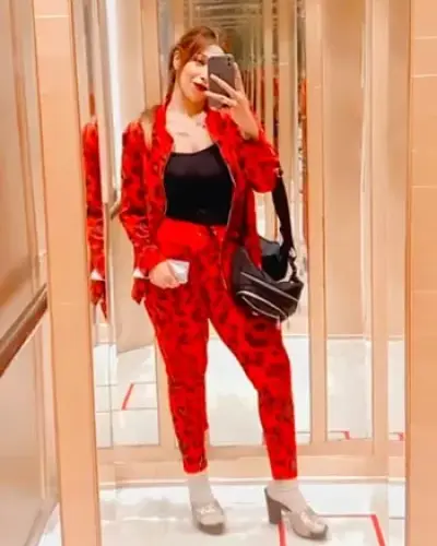 Call Girls Bidhuna Cash On Delivery