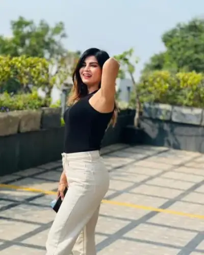 Call Girls Bidhuna Cash On Delivery